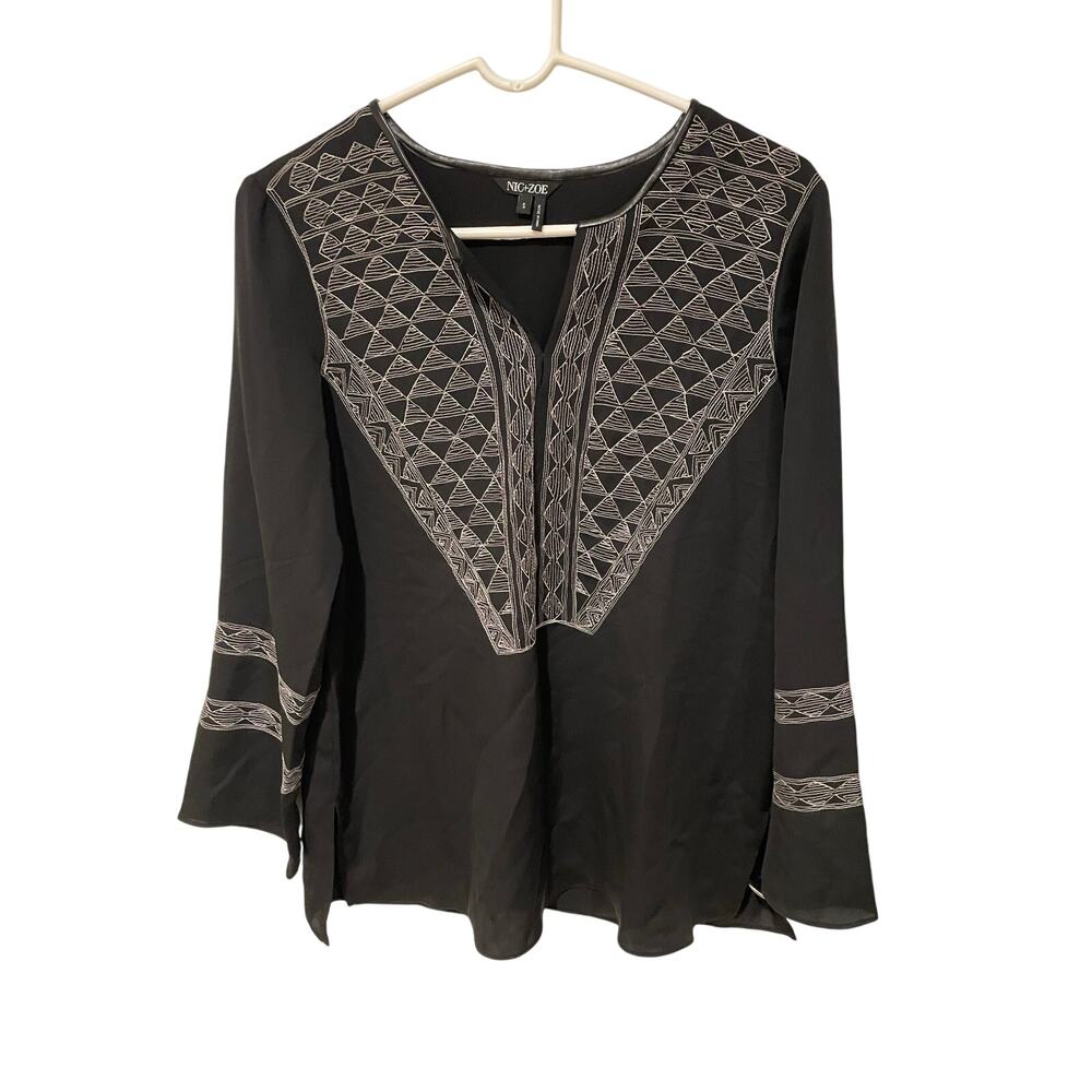 Nic + Zoe black bell sleeve vneck top size small